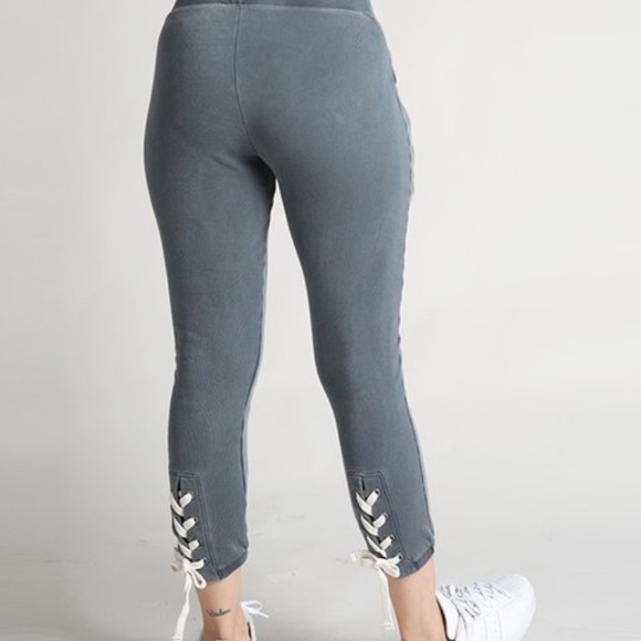 Avocado Charcoal Lace-up Capri Joggers - Picture 2 of 4